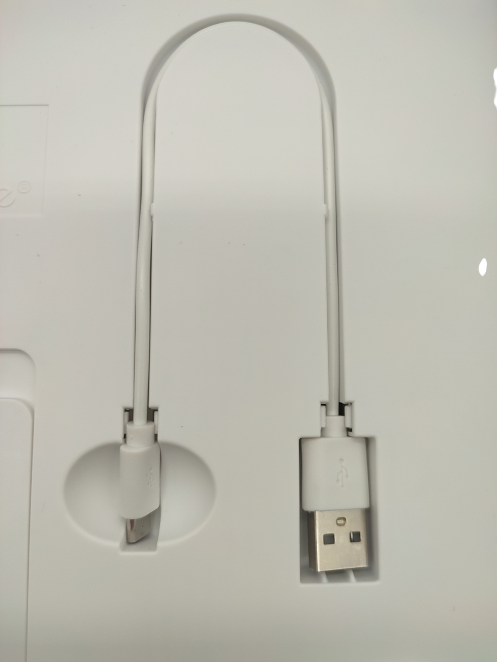LITTLE BALAN 8415 Cardio Connect Impedanzwaage 4 USB Hartglas schwarz