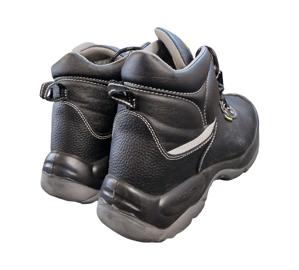 Delta Plus SAUL2 S3 SRC Sicherheitsschuhe Leder Gr. 47 Schwarz