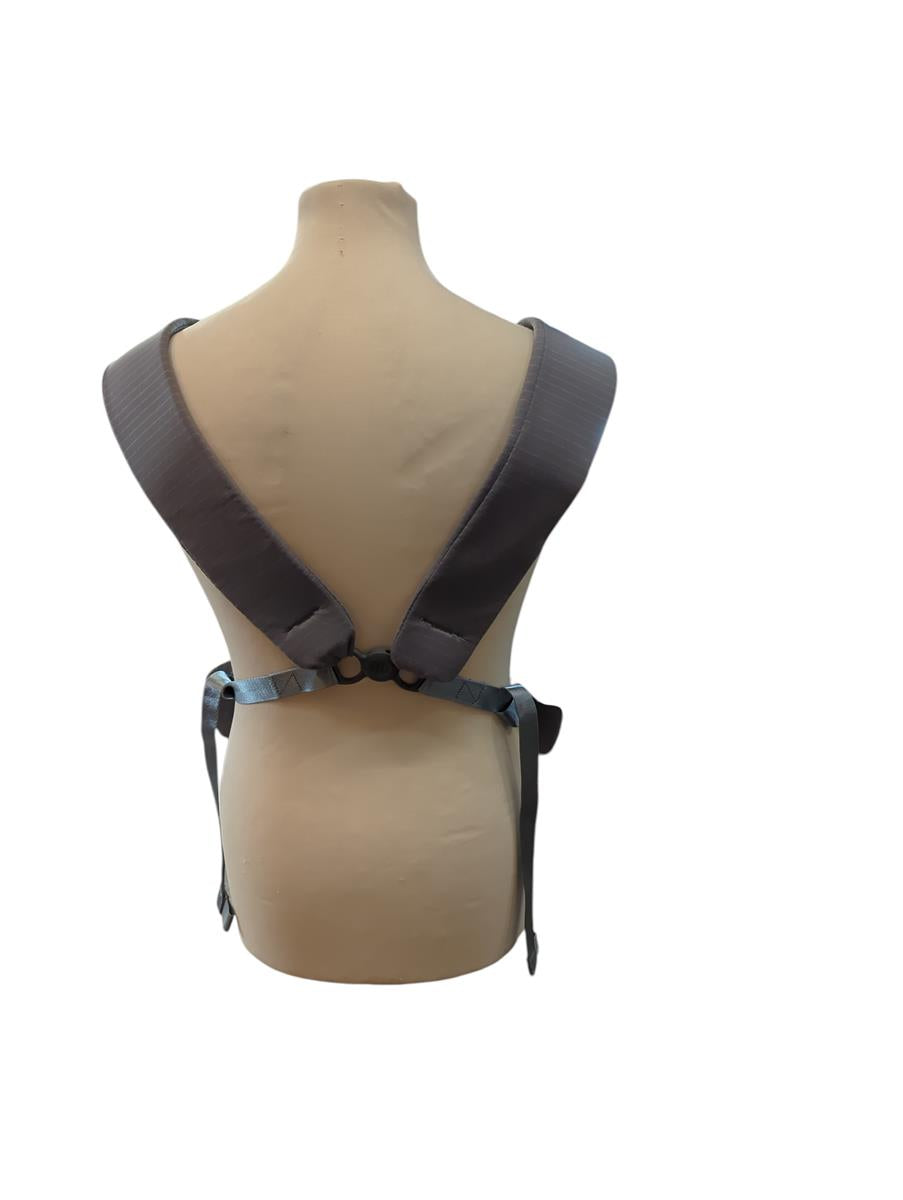vrbabies Babytrage Neugeborene ergonomisch extra weich dunkelgrau