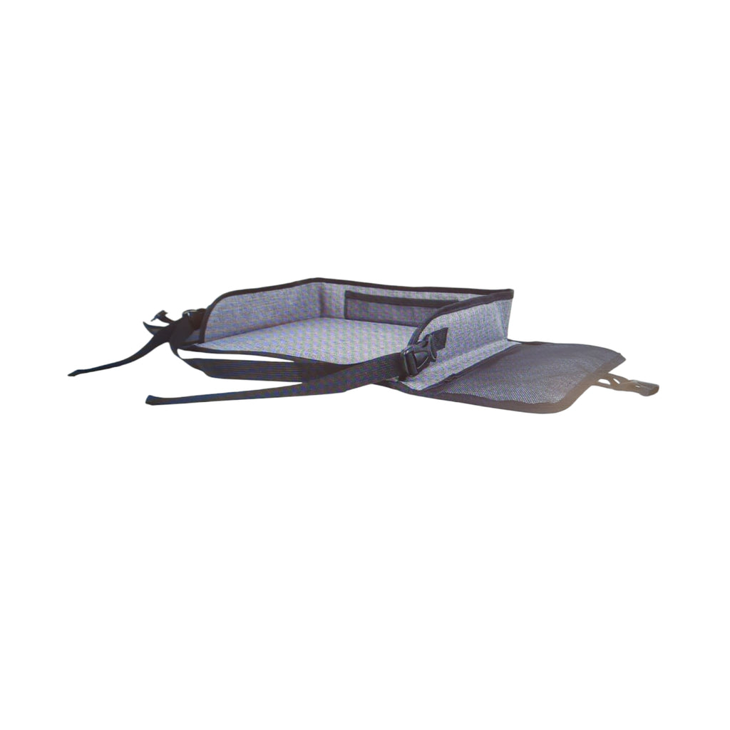 Tinéo Travel Tray is a tray for travel.