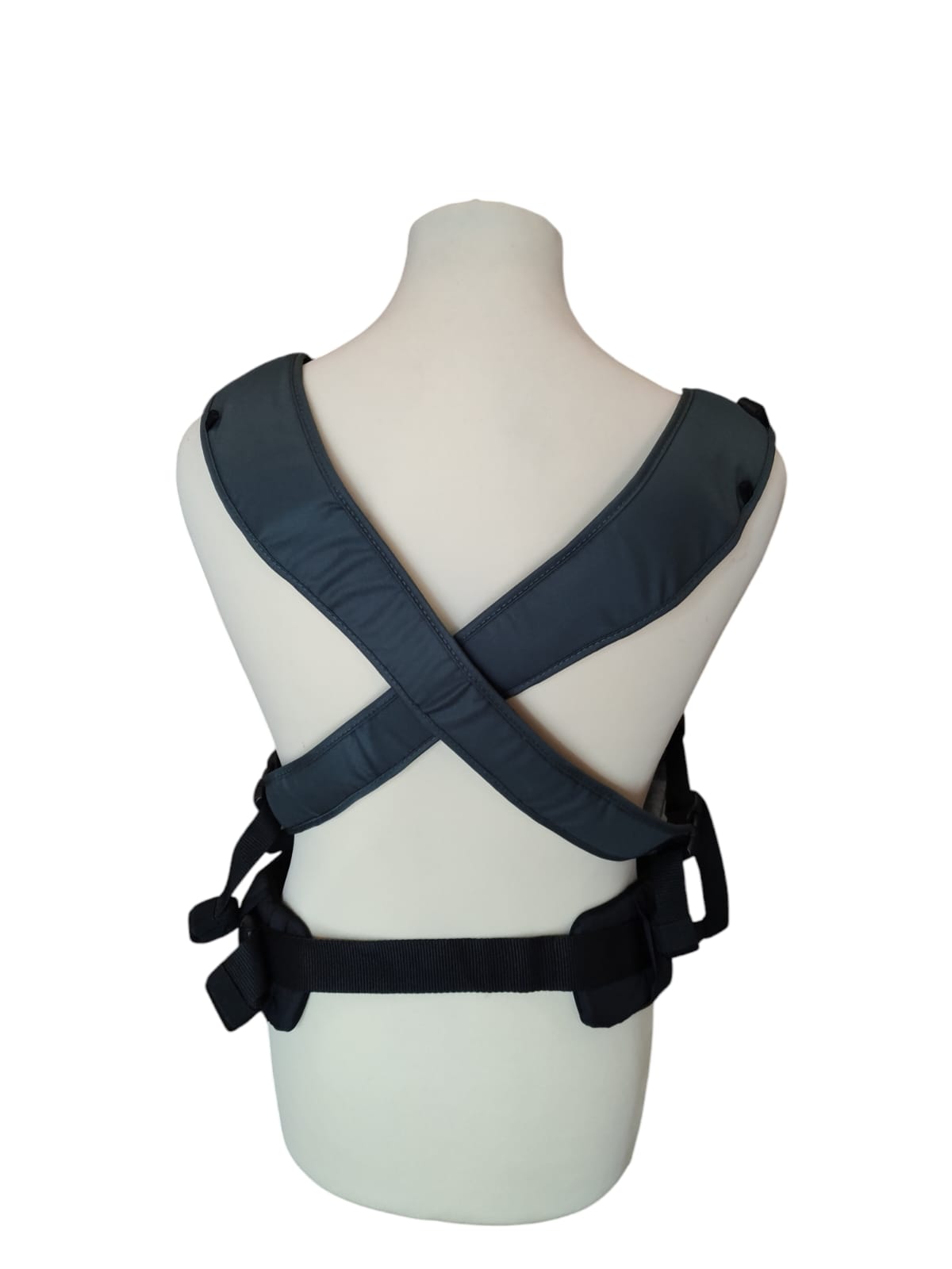Chicco Skin Fit ergonomic baby carrier for babies 0–9 kg