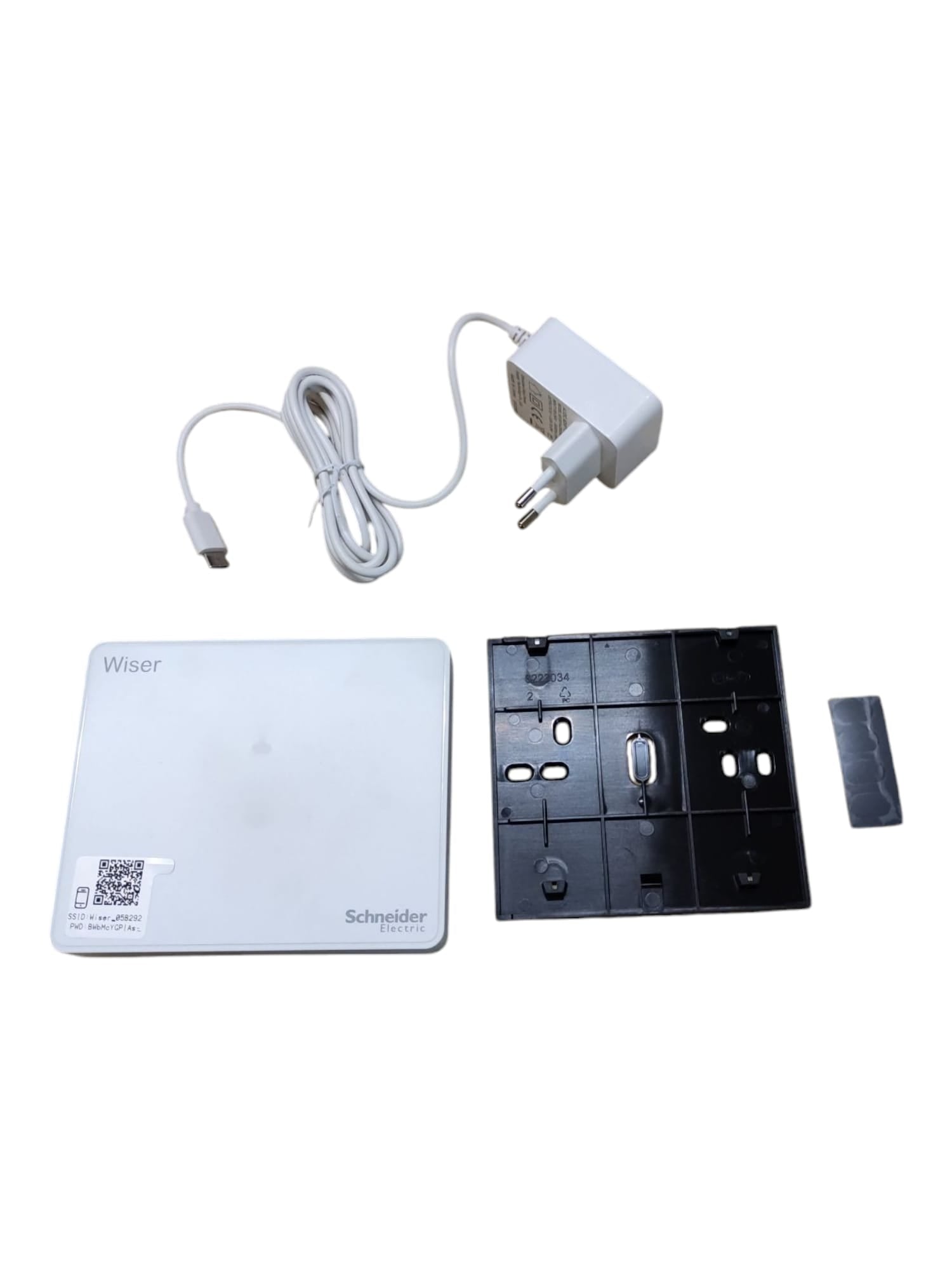 Schneider Electric Wiser Hub CCT501801 Smart Home Zentrale Zigbee Matter