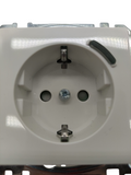 Merten MEG2380-0319 Wiser Schuko-Steckdose 16A Polarweiß