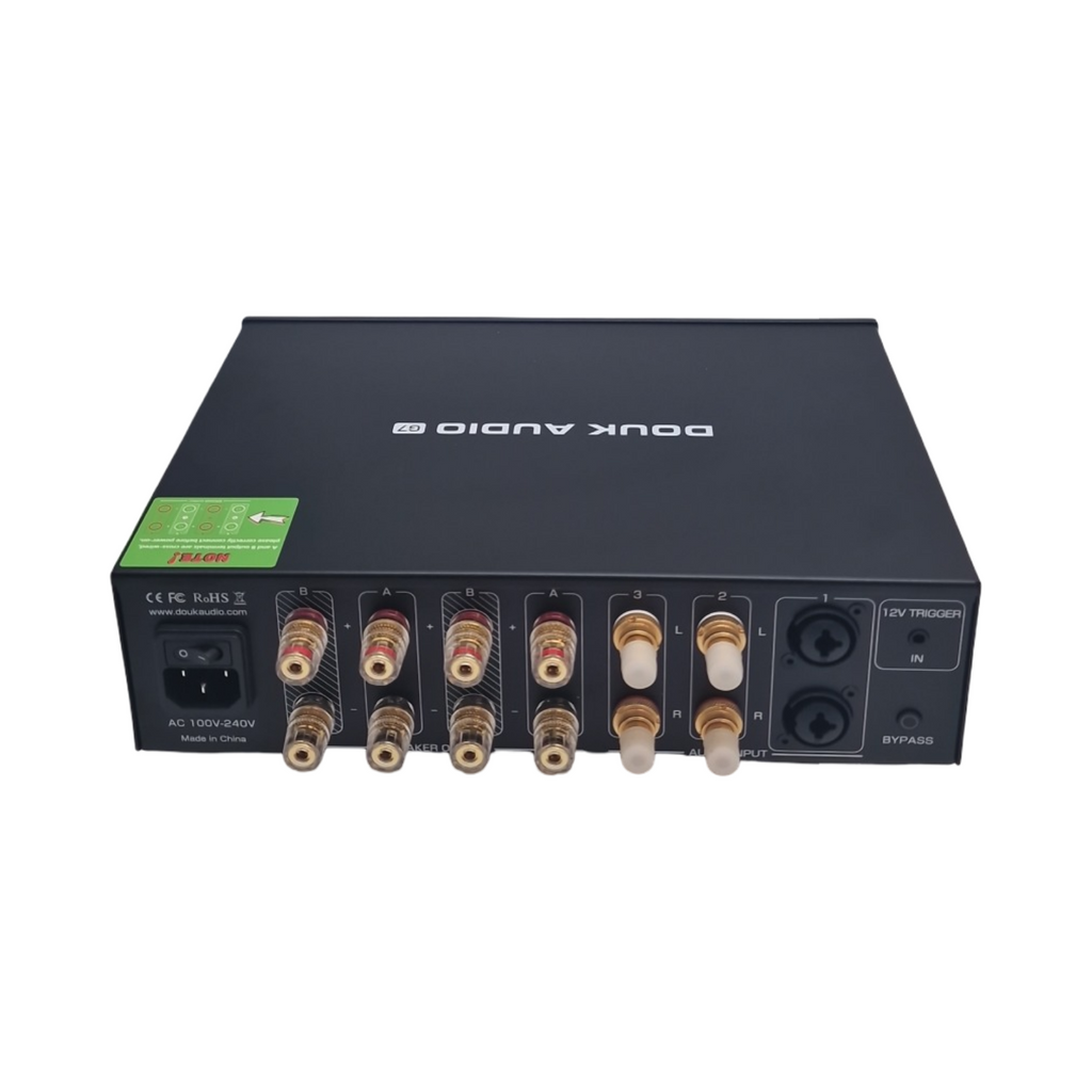 DoukAudio 600W Digitalverstärker 2/4-Kanal Lautsprecherwähler symmetrische XLR-Cinch-Eingänge Tonumgehung