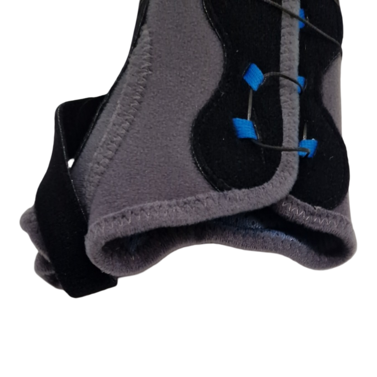Thuasne Ligaflex Pro+ Handgelenkbandage Quick Lacing links Größe 3 18-20cm