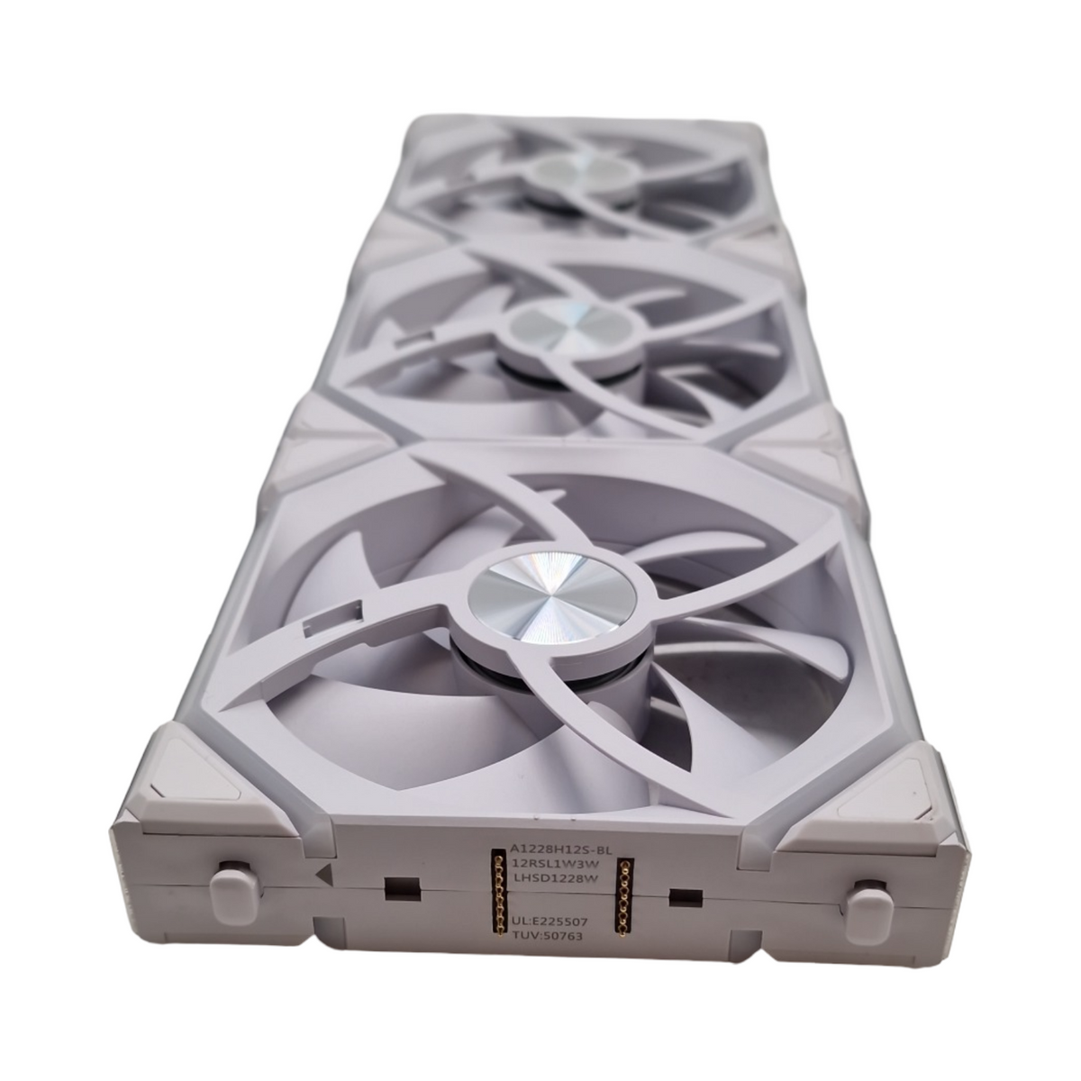 Lian Li UNI FAN SL PC Lüfter 3er Pack 120mm Reverse Blade RGB Weiß PWM bis 2000 U/min Stecksystem