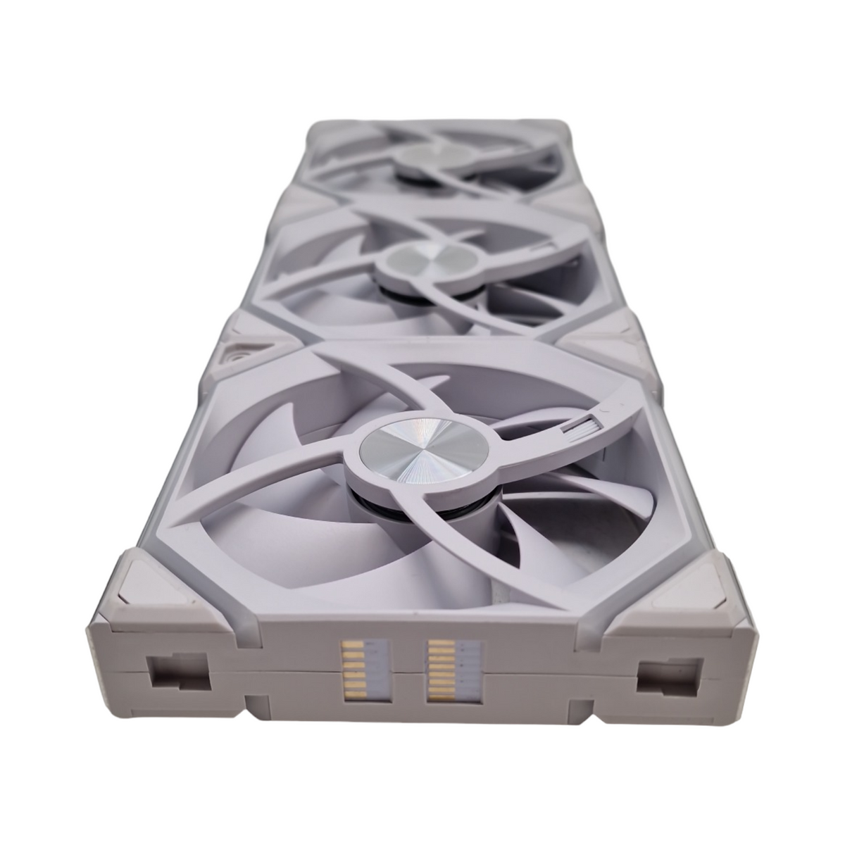 Lian Li UNI FAN SL PC Lüfter 3er Pack 120mm Reverse Blade RGB Weiß PWM bis 2000 U/min Stecksystem