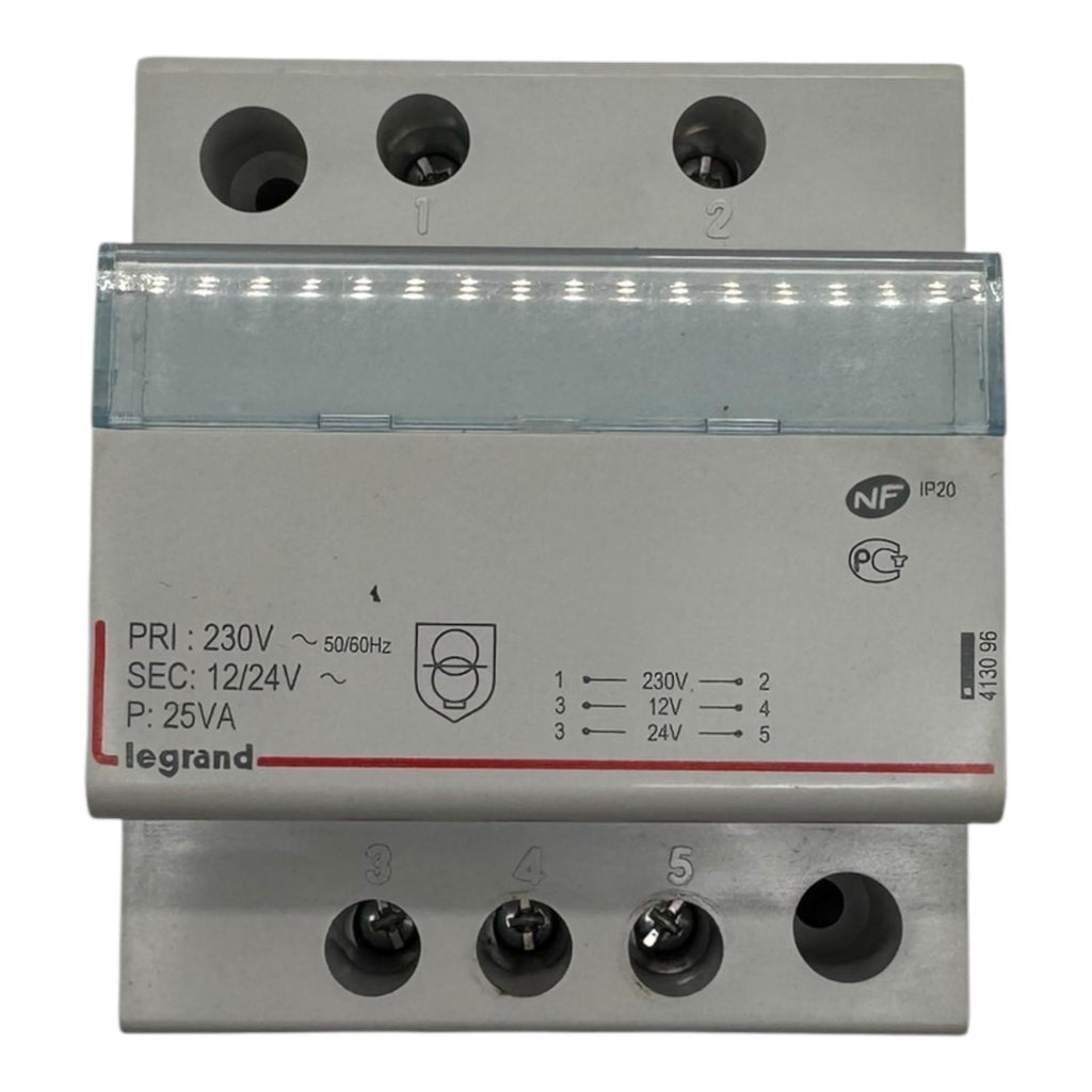 Safety transformer 230 V to 12 V or 24 V – 25 VA – 4 modules