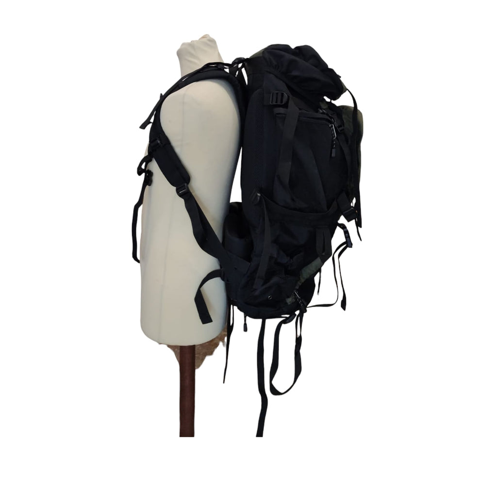 Amazon Basics Hiking Backpack 75L Internal Frame Rainfly Green