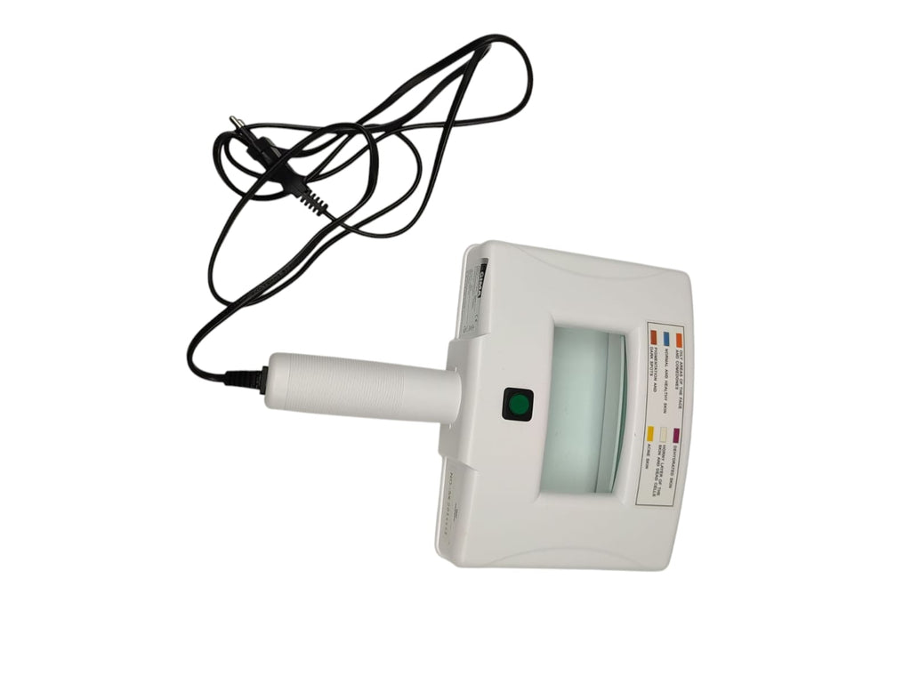 Gima Wood's Lamp for skin condition analysis
