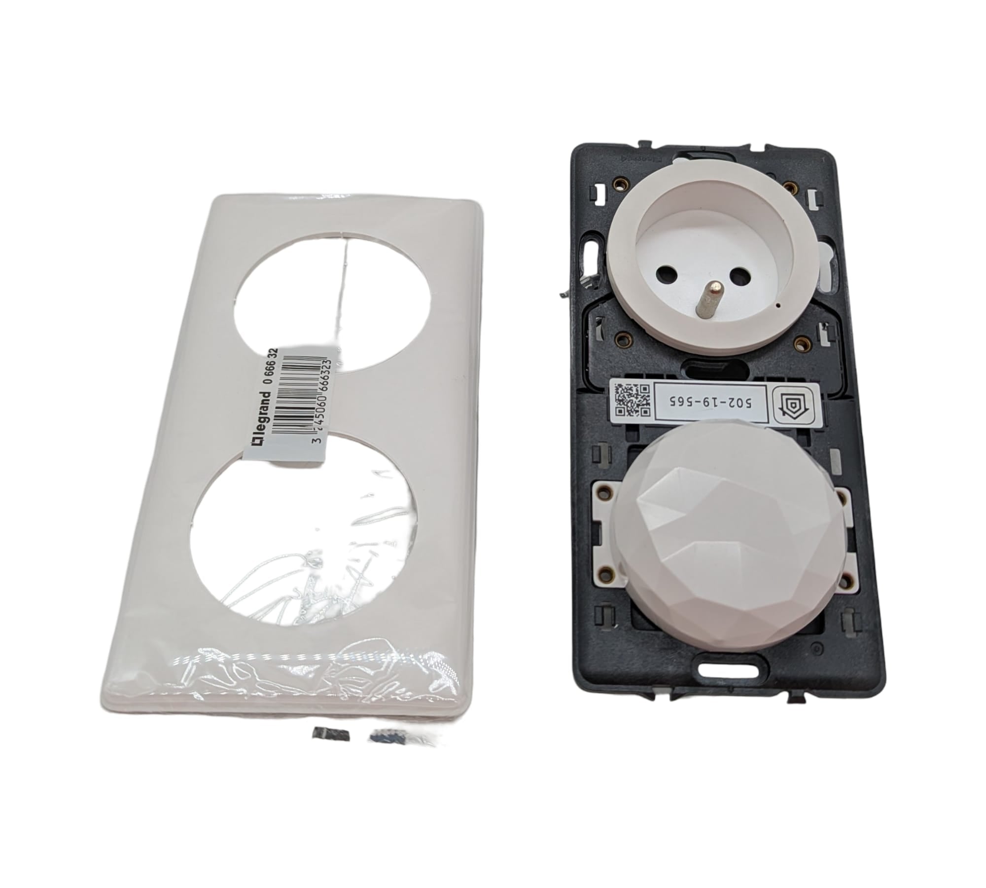 Legrand Céliane with Netatmo 067700 Starterset Steckdose Weiß